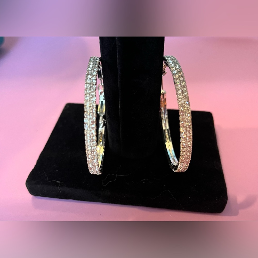 Cate & Chloe Bianca 18k White Gold Plated w/Swarovski Crystals Earrings, New